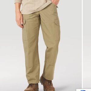 Wrangler Men's Khaki Cargo Pants